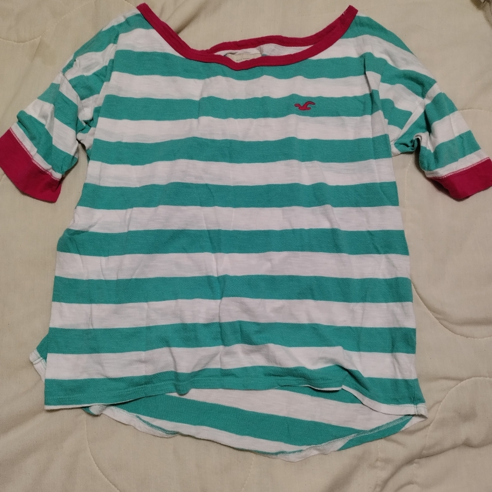 Hollister small tee